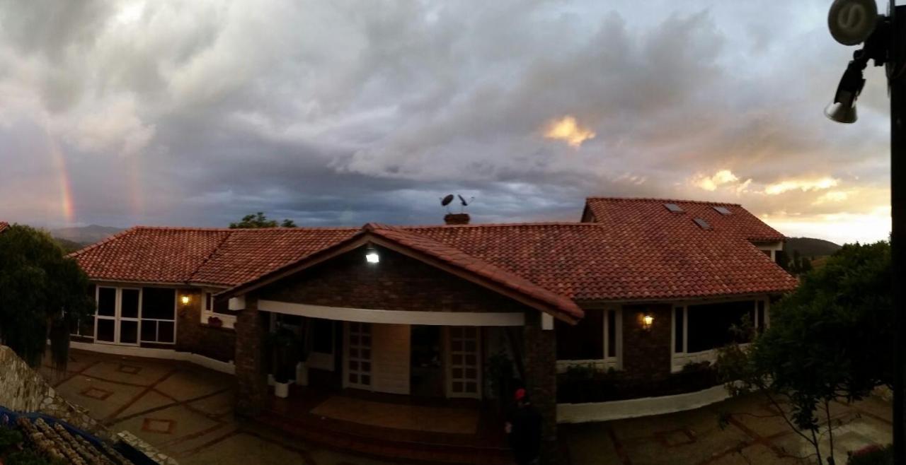 Miravalle Suites Paipa Luaran gambar